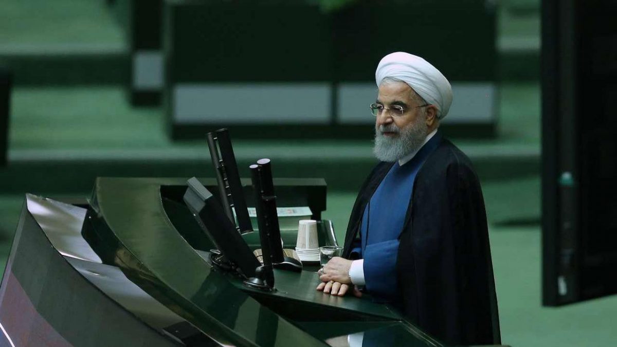 روحانی: راه حل مشکلات پیچیده در کشور همه پرسی و رفراندوم است