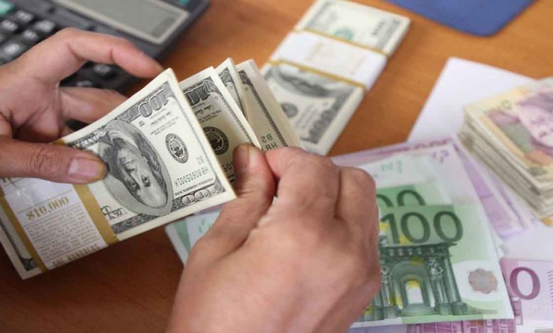 دلار در سراشیبی نزول / ارزانی دلار ادامه دارد؟
