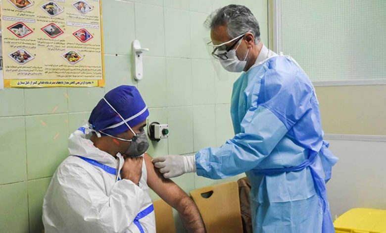 چه کسانی در ایران دوز سوم واکسن کرونا را دریافت می‌کنند؟