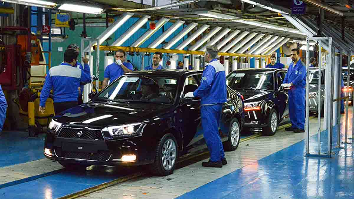 افزایش ۳۹ درصدی تولید ایران خودرو در نخستین روز‌های امسال
