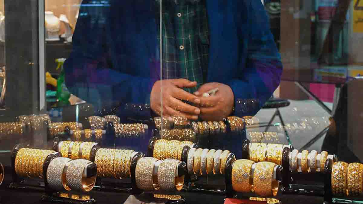 قیمت طلا و سکه امروز ۶ تیر ۱۴۰۳/ راه سکه امامی از بازار طلا جدا شد