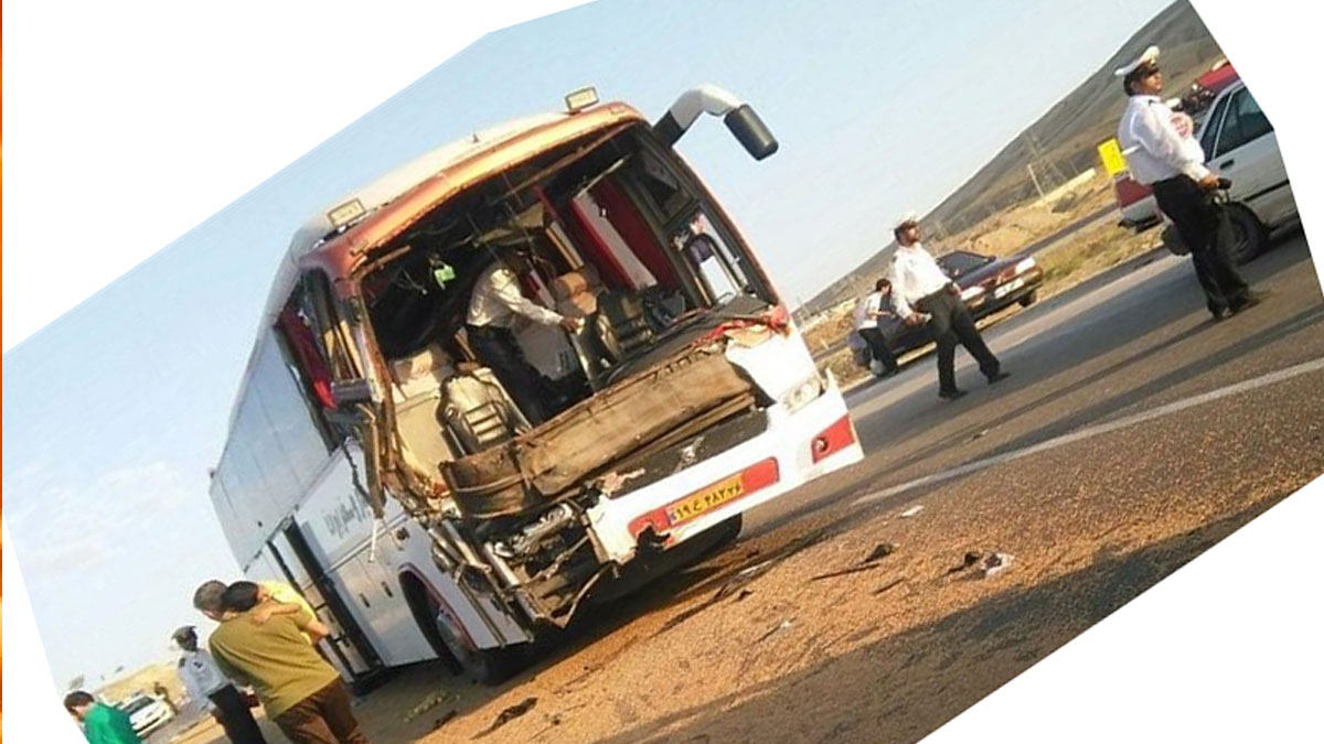 جزئیات واژگونی اتوبوس در جاده بروجرد