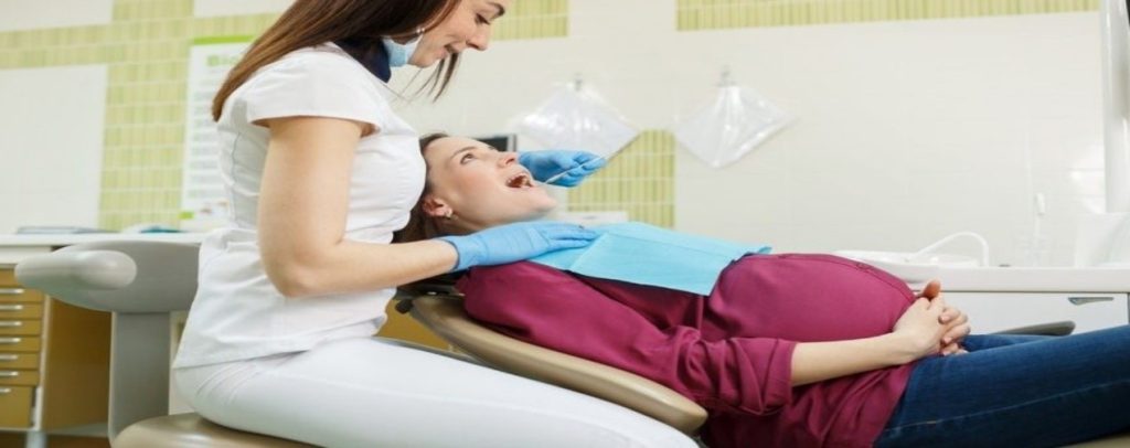 زمان مراجعه به دندانپزشکی برای خانم های باردار | فیروز دنتال
