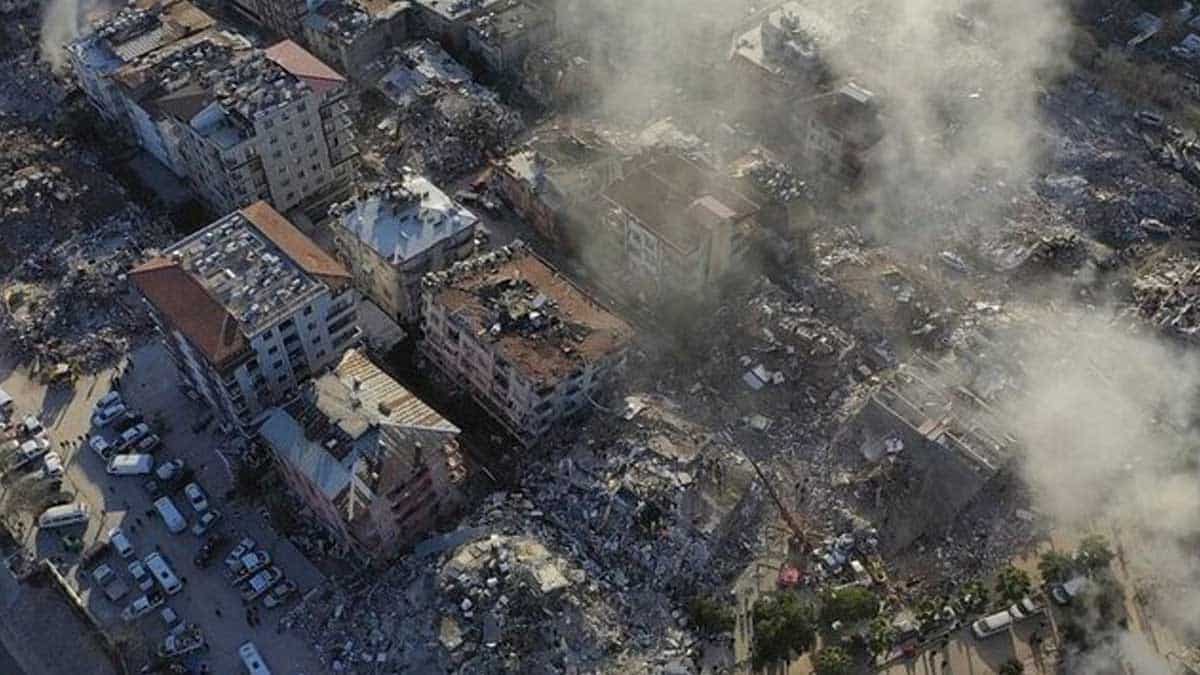 شمار قربانیان زلزله ترکیه افزایش یافت/تخلیه بیش از ۷۶ هزار نفر از مناطق زلزله‌زده