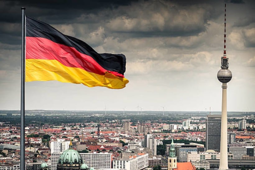 اقتصاد آلمان که زمانی سومین اقتصاد بزرگ جهان بود، پس از برزیل در رده نهم قرار خواهد گرفت. 