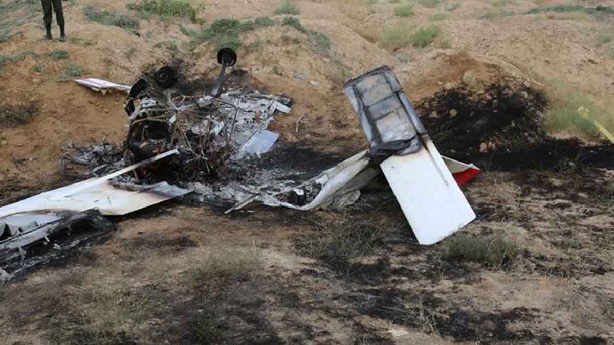 سقوط هواپیمای آموزشی در کرج / ۲ نفر کشته شدند