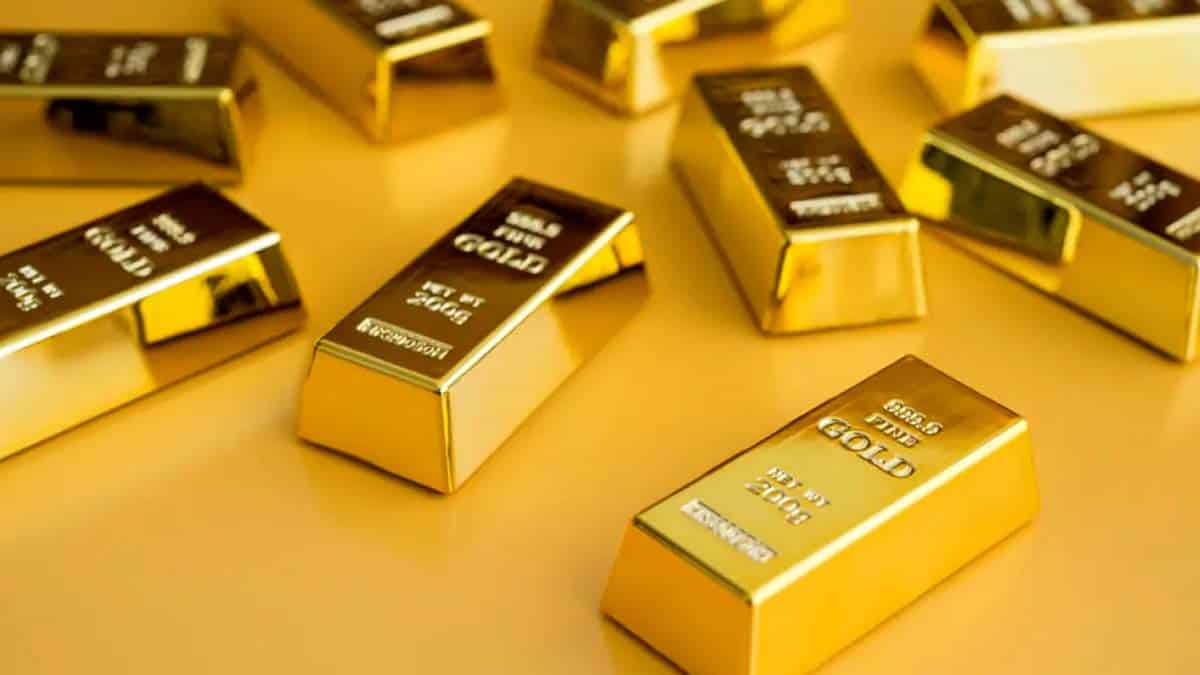 طلا سطح ۲ هزار دلار را از دست داد