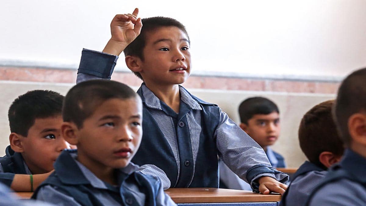تسهیل ثبت‌نام کودکان افغانستانی در مدارس