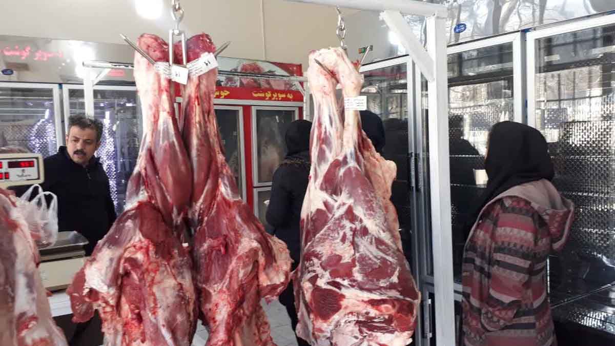 قیمت گوشت قرمز در بازار/ توزیع گوشت در روزهای پایانی سال