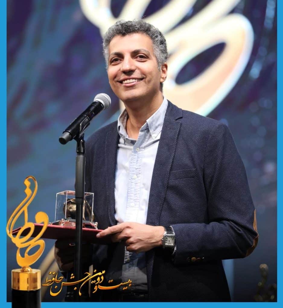 عادل فردوسی پور تندیس حافظ بهترین چهره تلویزیونی را کسب کرد.