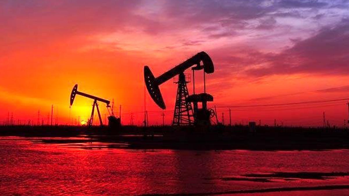 نفت در سراشیبی کاهش قیمت افتاد نفت در سراشیبی کاهش قیمت
