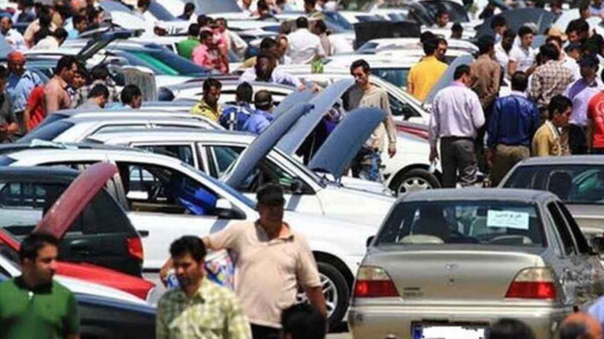 بازار خودرو در سراشیبی/ ریزش ۲۵ درصدی قیمت خودروهای داخلی