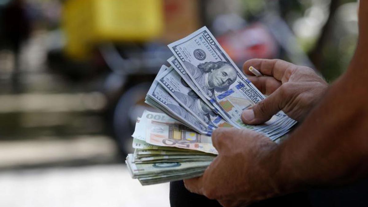 قیمت دلار امروز ۳ خرداد ۱۴۰۳ / حرکت دلار در روند رنج افتاد
