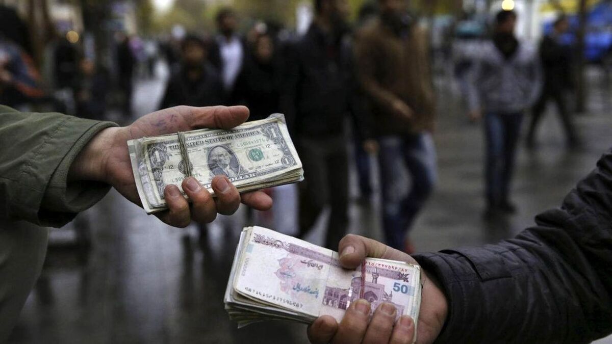 قیمت دلار امروز ۵ خرداد ۱۴۰۳ / دلار در کریدور پنجم درجا زد